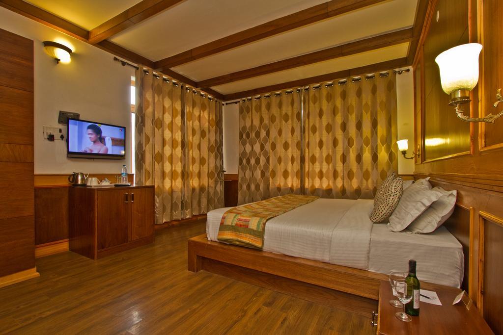 Vivaan The Sunrise Resort Манали Экстерьер фото